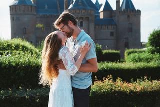 Het huwelijksaanzoek van Yvonne aan Bert bij het Muiderslot - Trouwshoot Stefan Segers
