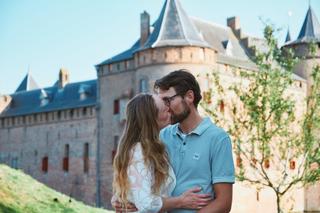 Het huwelijksaanzoek van Yvonne aan Bert bij het Muiderslot