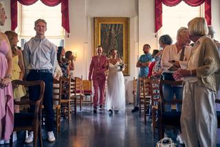 tijdens de bruiloft van Diliana en Olav in Ijsselstein - Trouwshoot Stefan Segers